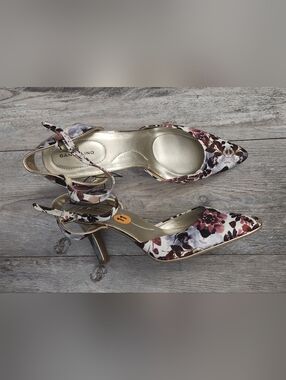Bandolino Fradella Flower's Open Back Heels Size 11M For Women
